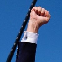 TRUMP'S FIST logo